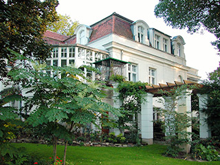 sanierte Fassade Villa Fritze in Werder Havel